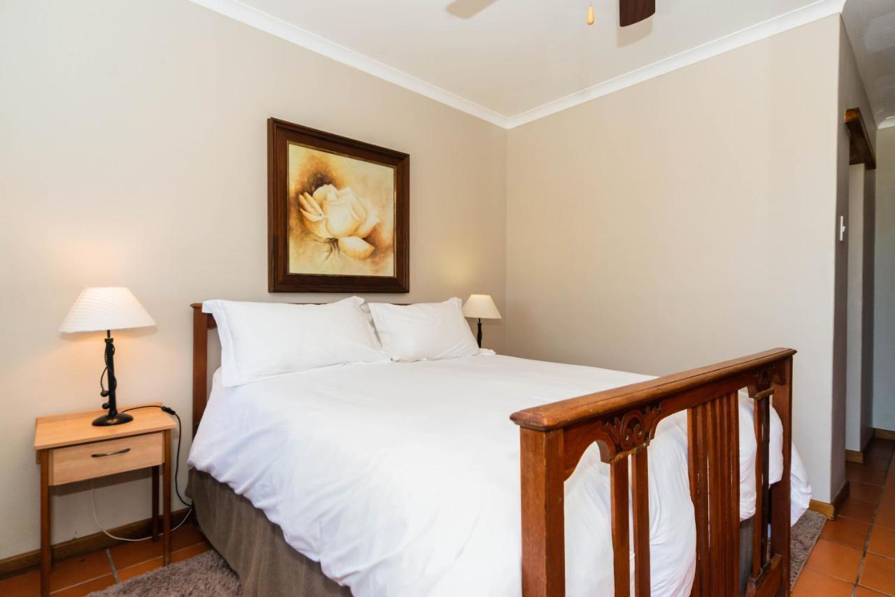 Melkboomsdrift Guest House & Conference Centre Vredendal Bagian luar foto