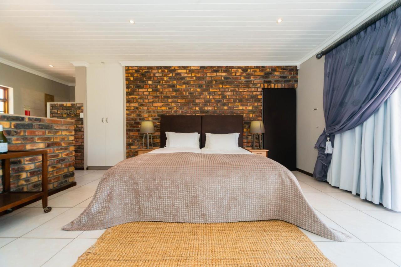 Melkboomsdrift Guest House & Conference Centre Vredendal Bagian luar foto