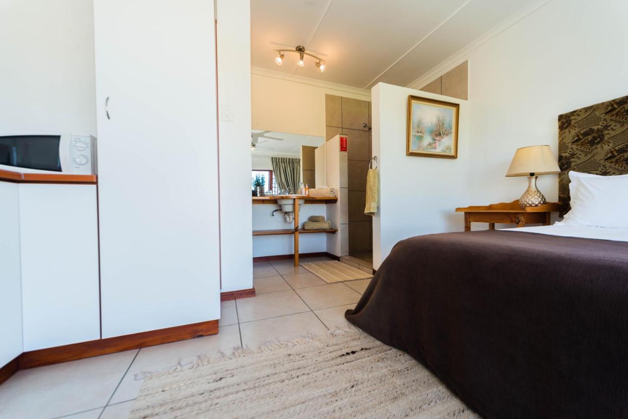 Melkboomsdrift Guest House & Conference Centre Vredendal Bagian luar foto